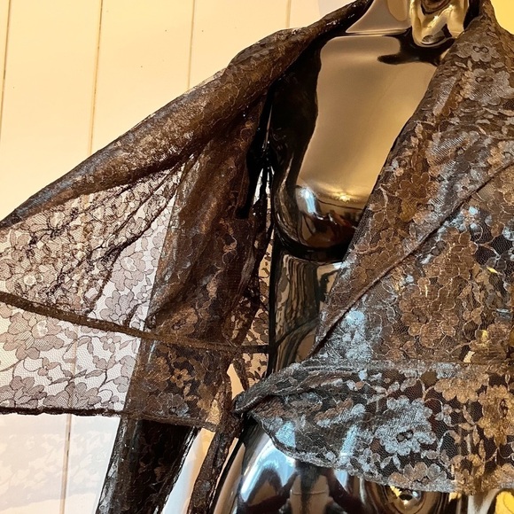 Vintage Black Lace Blouse - Picture 5 of 10